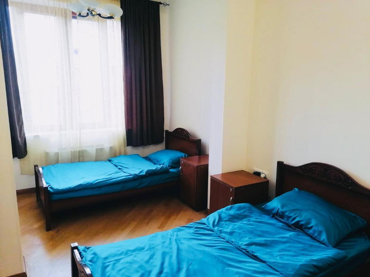 Arevahostel&Apartment Yerevan Exterior foto