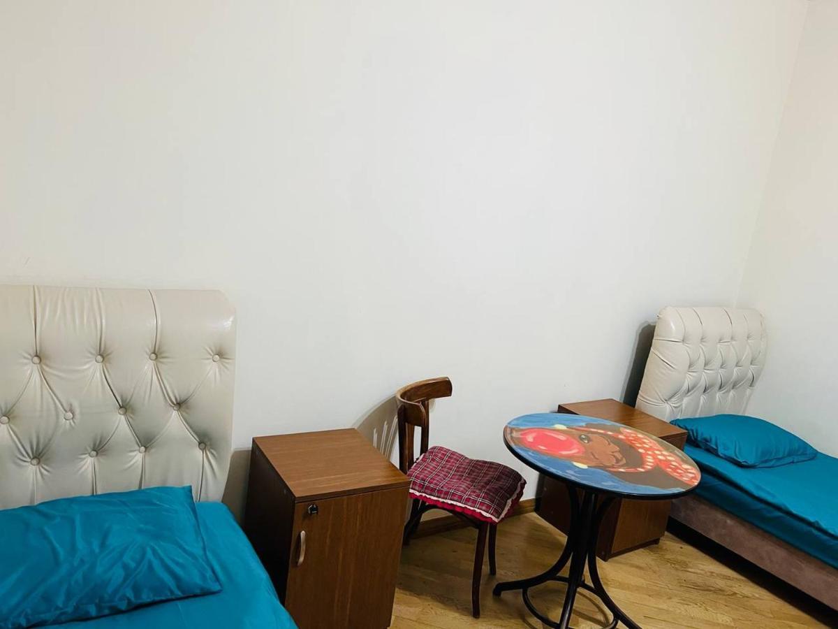 Arevahostel&Apartment Yerevan Exterior foto