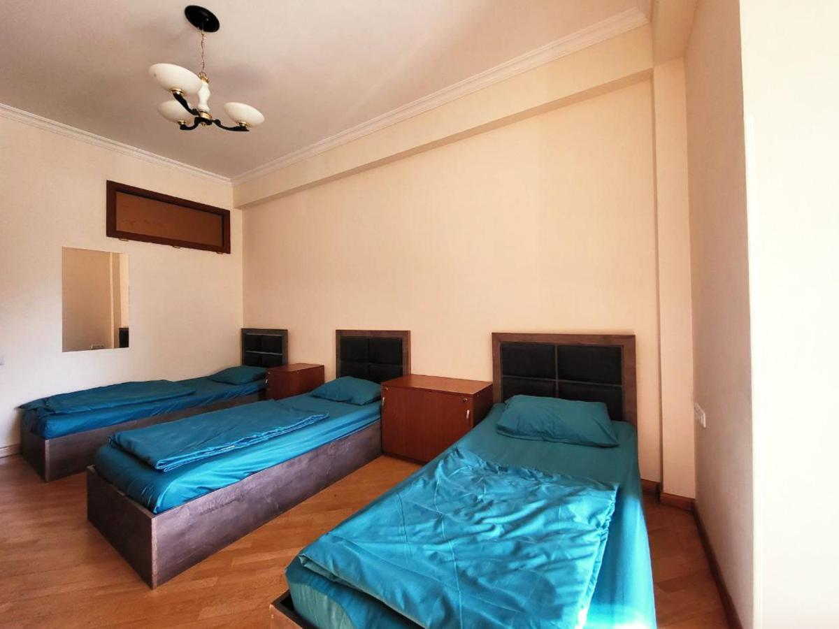 Arevahostel&Apartment Yerevan Exterior foto
